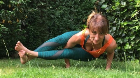 yoga - Isabel
