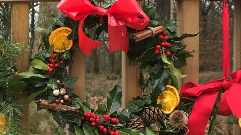 single wreath - christmas